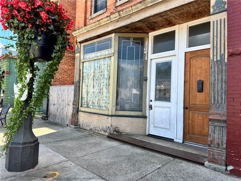 Versatile Commercial Space in Caledonia