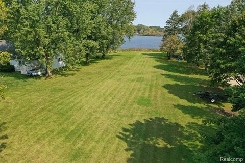 Waterfront Lot on Oneida Lake