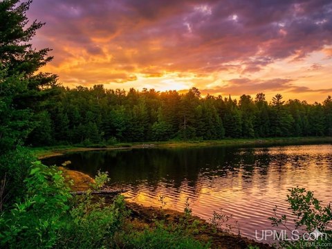 Waterfront Land in Michigan's Upper Peninsula