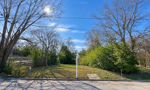 Residential Lot in Growing Dallas