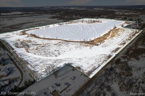 Lakefront Estate Opportunity - 90 Acres