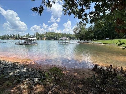 LAND - Seneca, SC