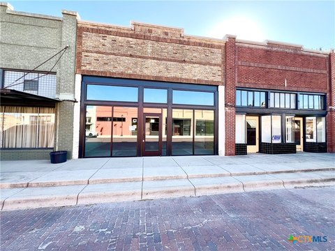 Commercial Space in Bartlett, Texas