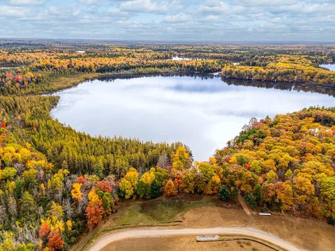 Land on Moen Chain Lakes