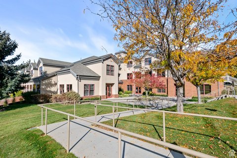 Updated Office Space in Holladay