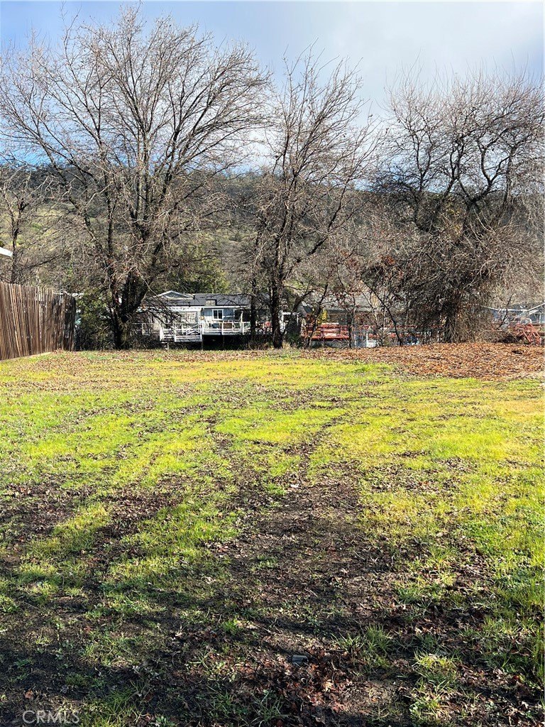 Waterfront Lot in Clearlake Oaks