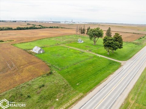 Land, Malcom, IA