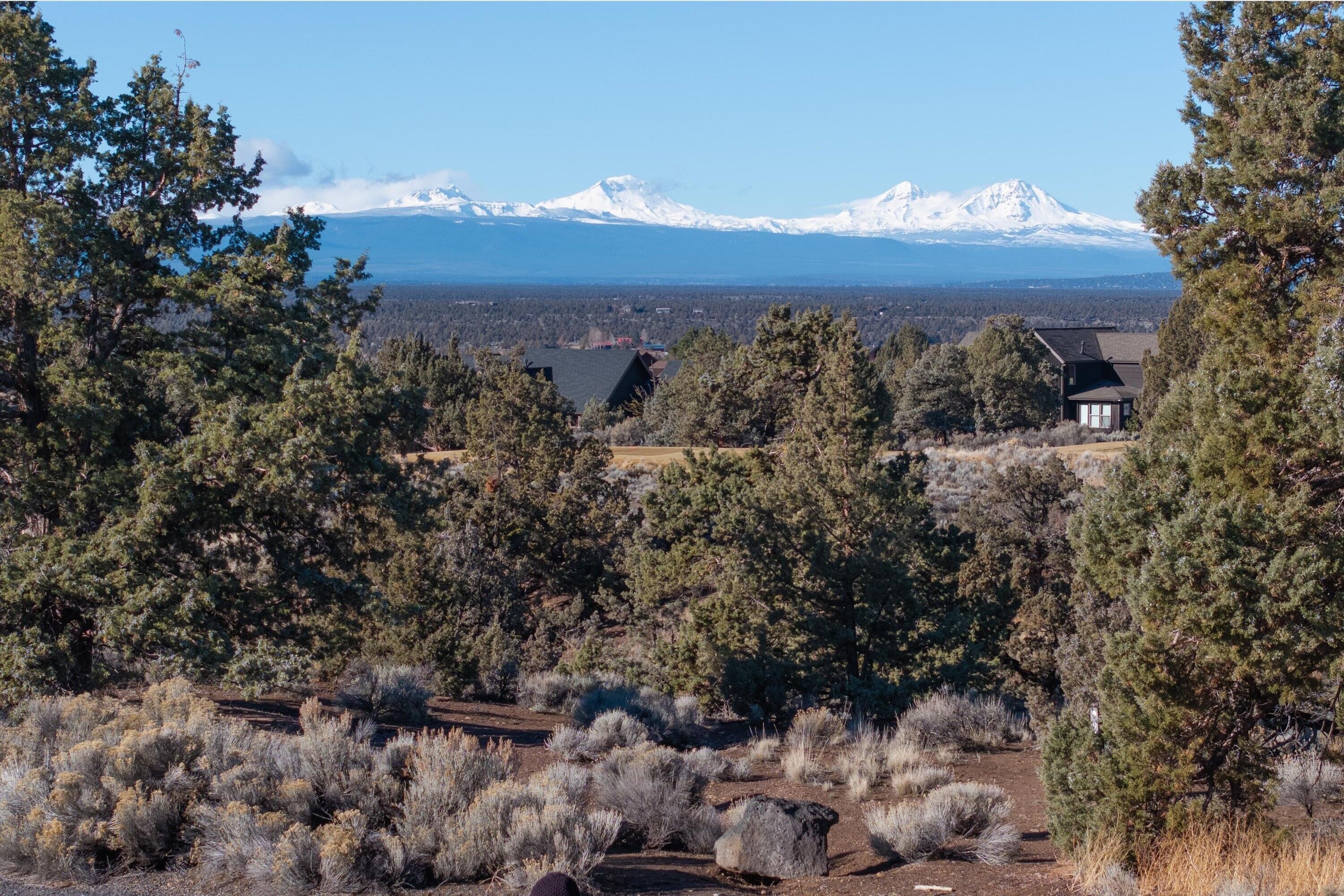 Powell Butte Homesite with Mountain Views