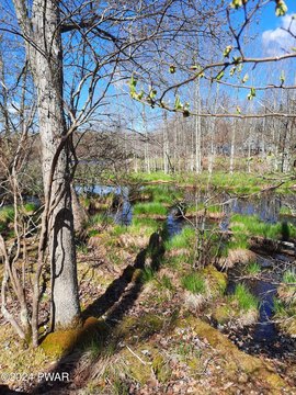 Lakefront Lot in Gold Key