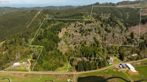 Large Acreage Near North Bend