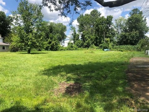 Residential Land Near Marina