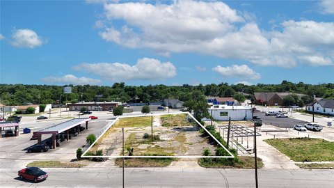 Commercial Land with Double Road Frontage