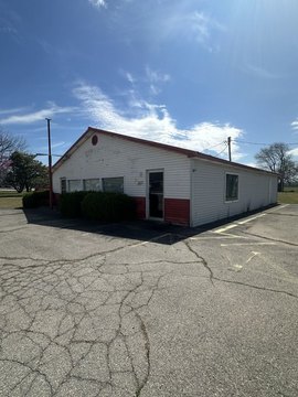 Commercial Building with Highway Frontage