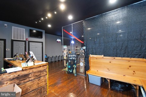 Renovated Restaurant with Entertainment Features