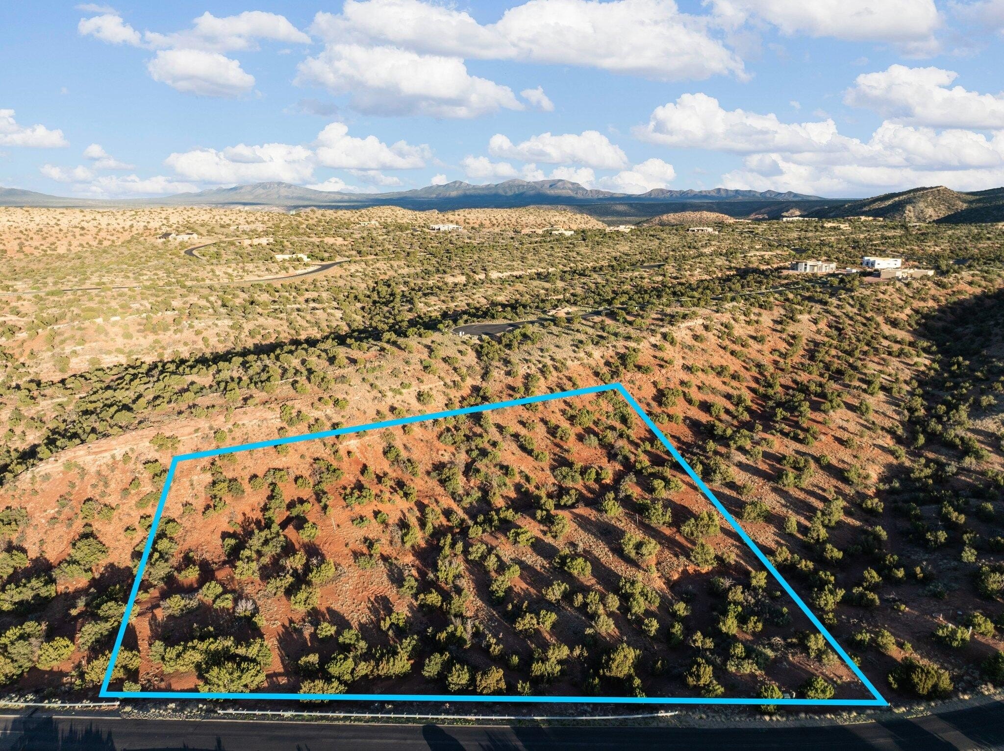Land with Extraordinary Views