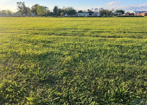 Land, Houma, LA