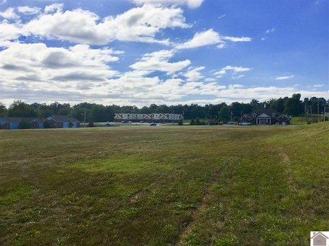 Commercial Land with High Visibility