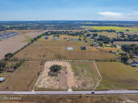 Residential Land in Youngsville, LA