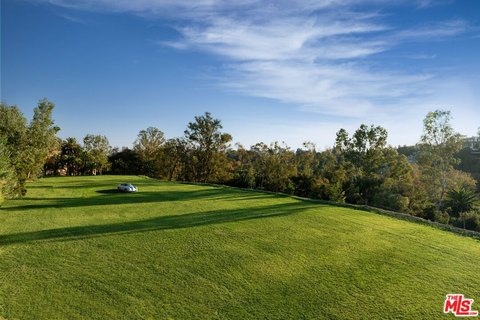 LAND - Bel Air, CA