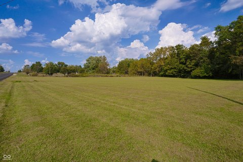Land, Columbus, IN