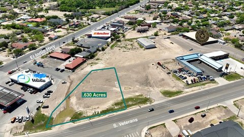 High Traffic Corner Commercial Lot