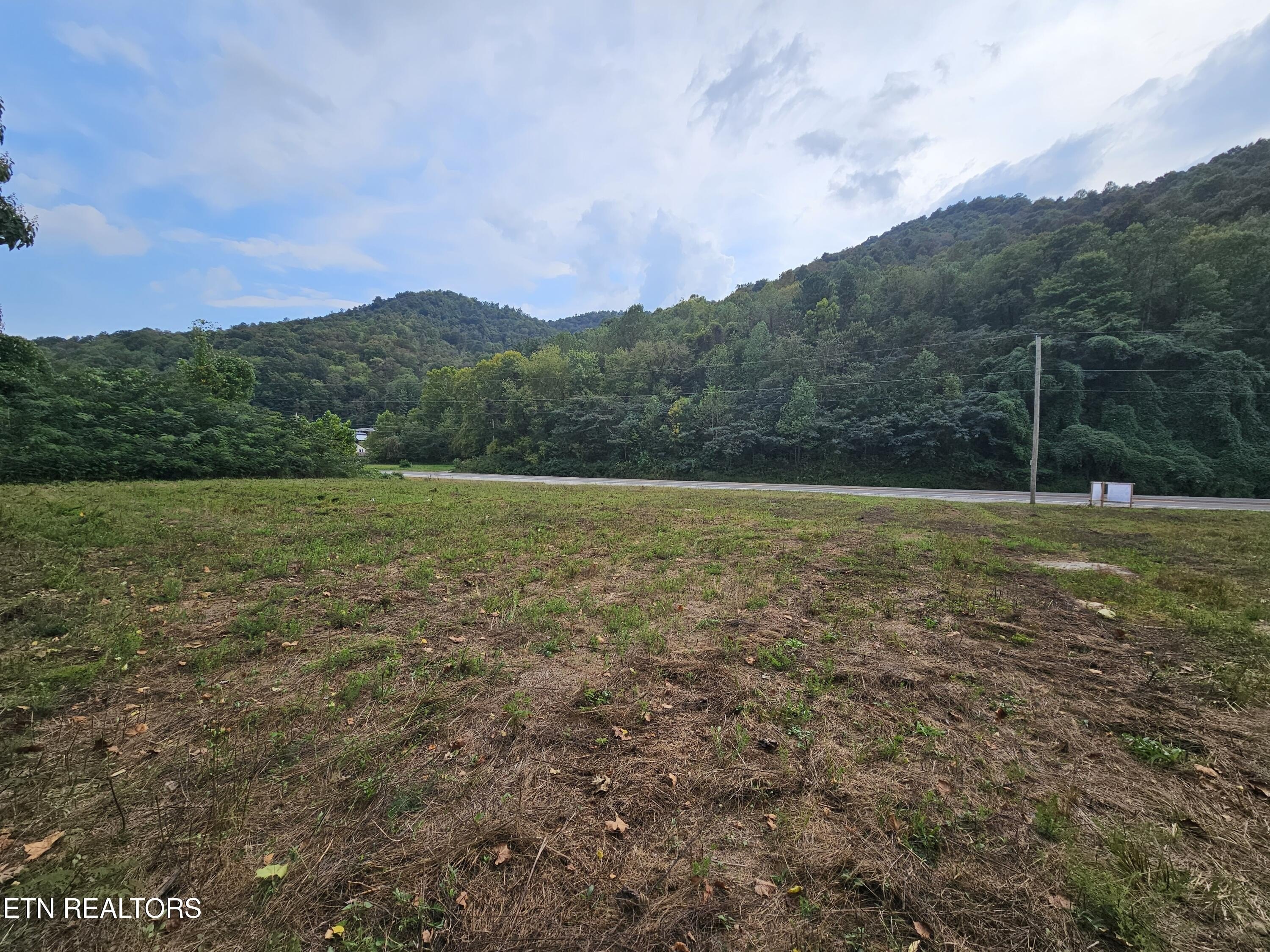Unrestricted Land Near Pineville, KY