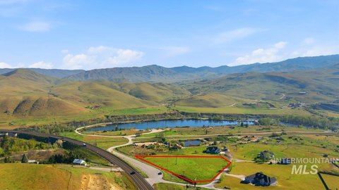 Recreational Homesite with Mountain Views