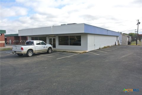 Retail Property with Storage Area