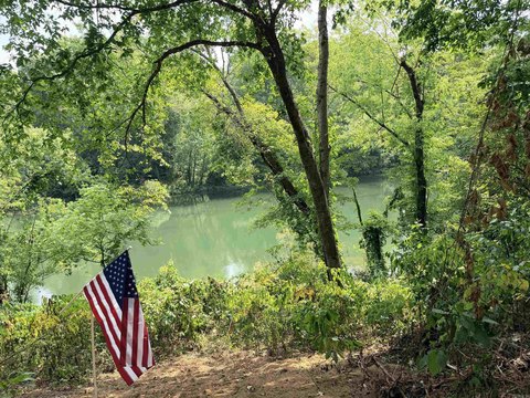 Little Red River Waterfront Land