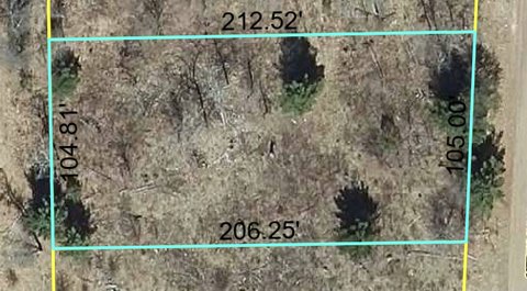 Residential Lot in Recreational Community