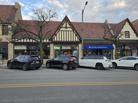 Established Tobacco Store in Highland Park