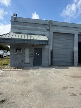 Medley Mixed-Use Unit For Rent