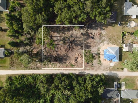 Vacant Lot in Summerfield, FL