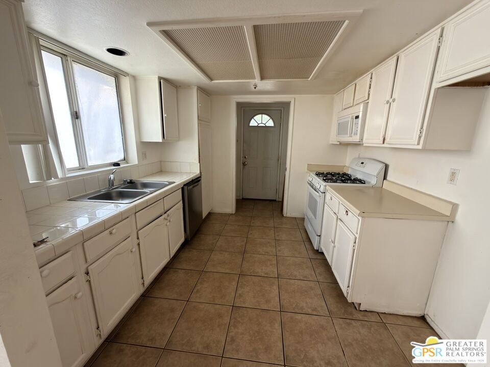 Picture 28