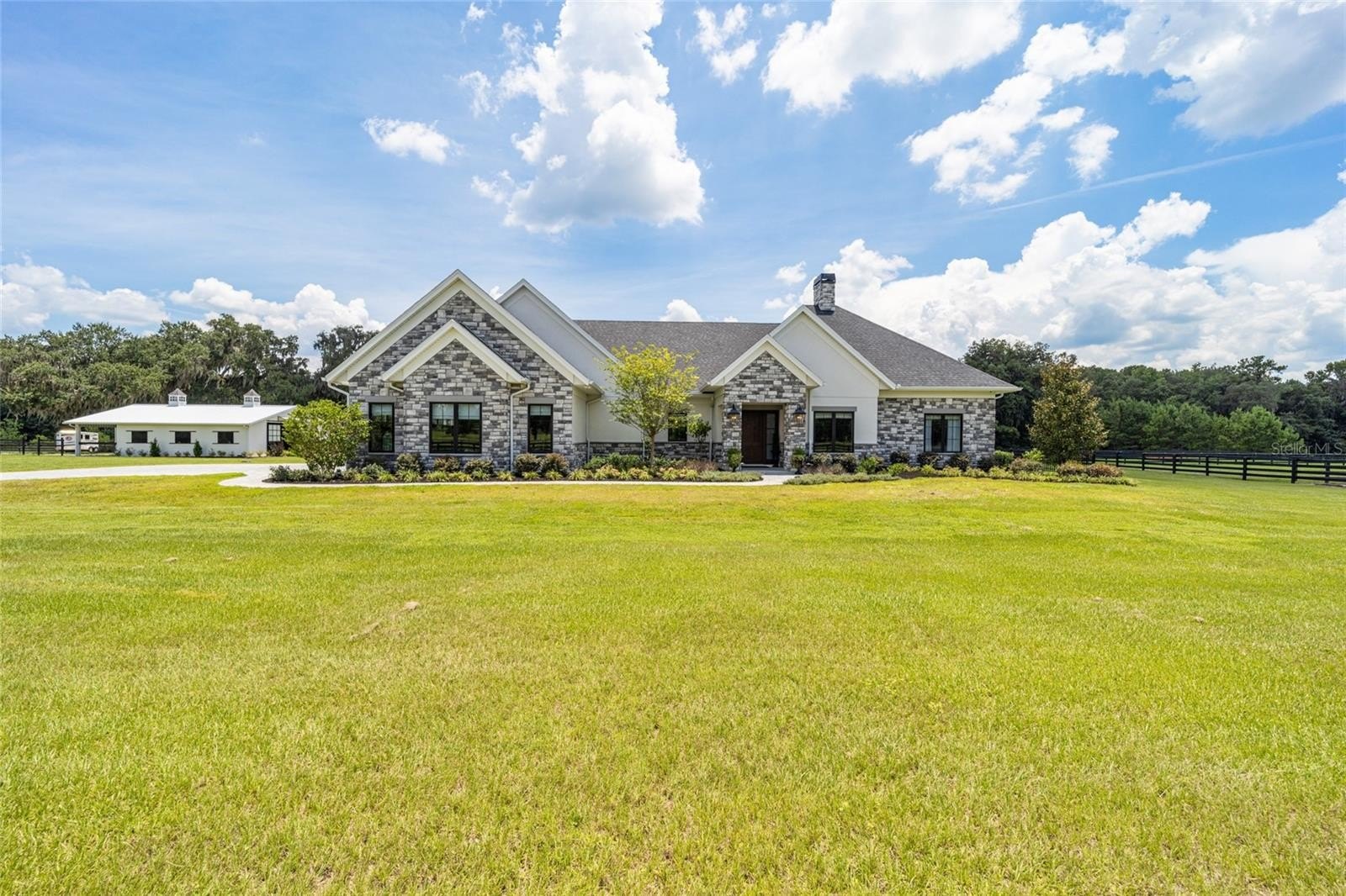 Equestrian Estate Near World Center