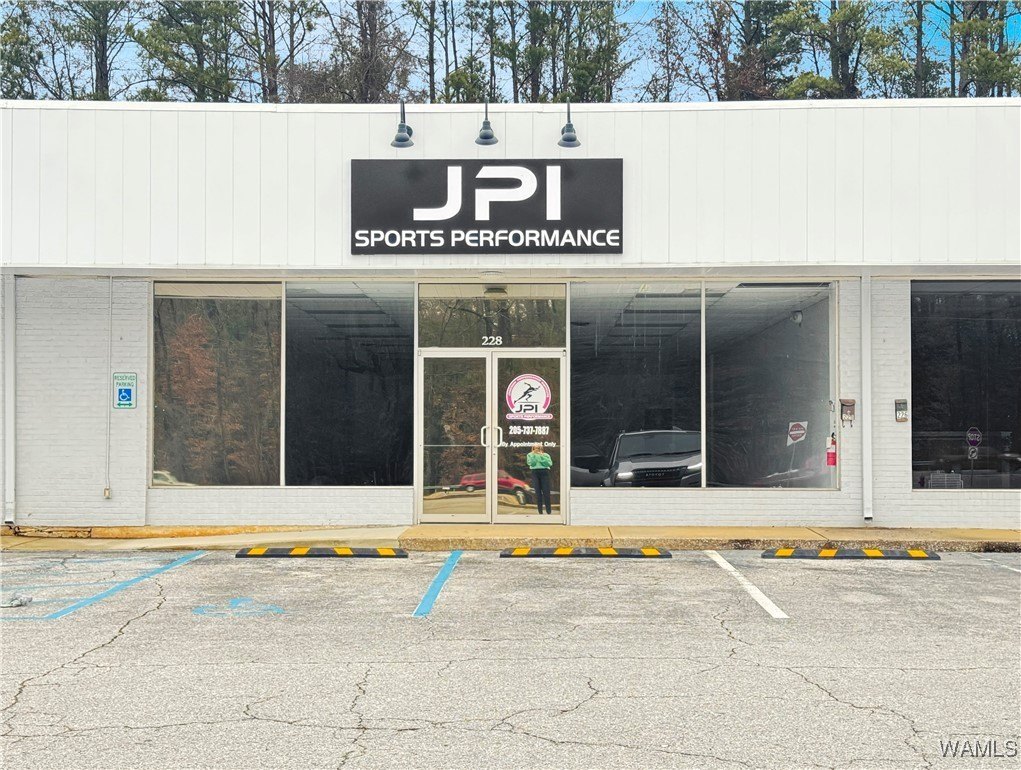 Northport Retail Space For Rent