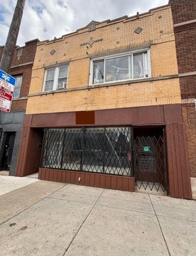 Mixed-Use Building: Investment Opportunity