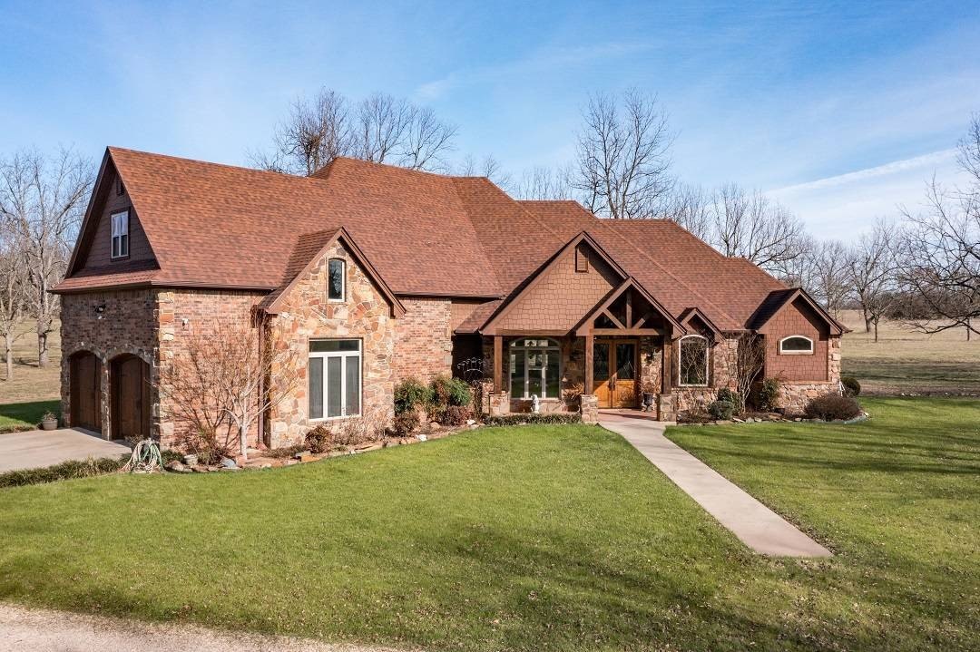 Luxury Ranch Estate on Acres
