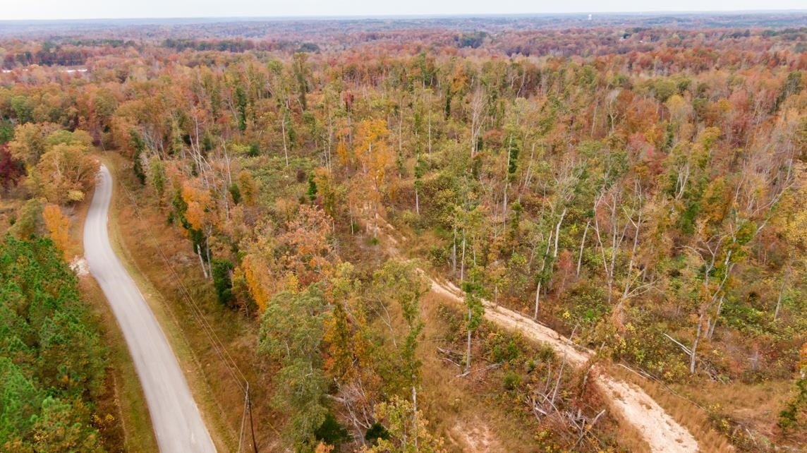 Unrestricted Land Near Tennessee River