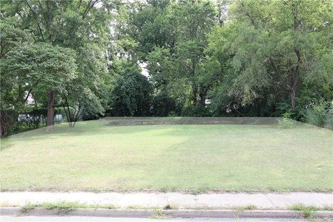 Land, Independence, MO