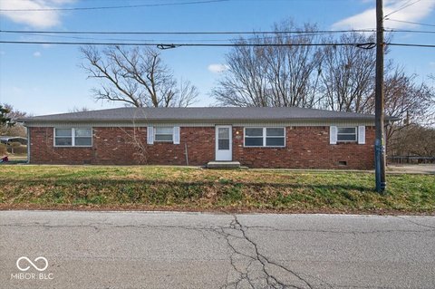 Renovated Two-Bedroom Duplex