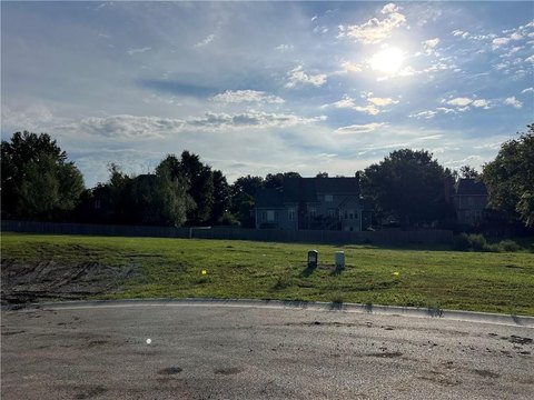 Land, Kearney, MO