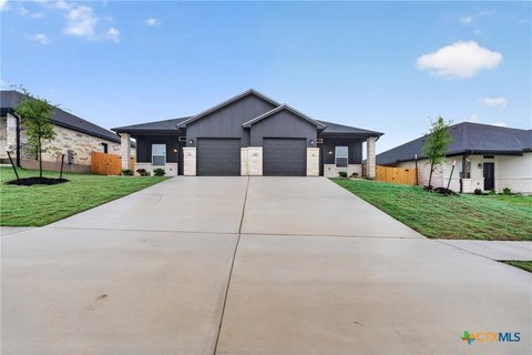 New Duplex in Copperas Cove