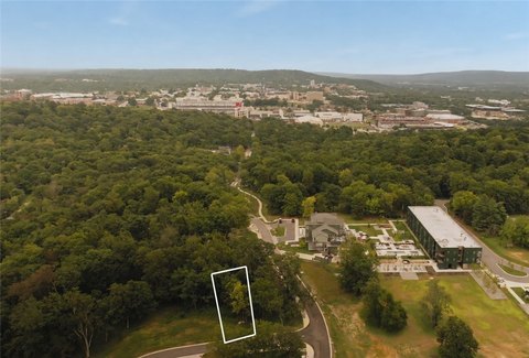 LAND - Fayetteville, AR