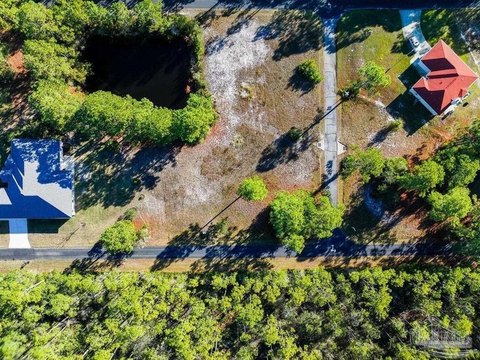LAND - Gulf Breeze, FL