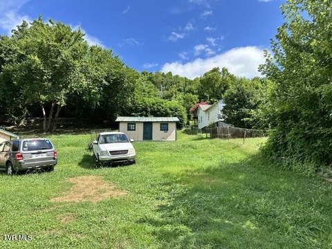 LAND - Kingsport, TN