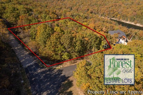 Land in Wooded Lake Community