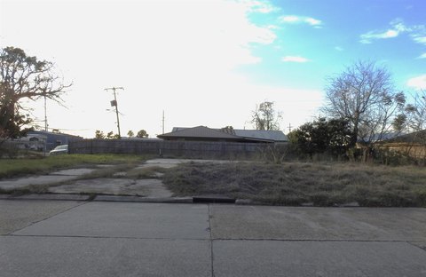 Corner Lot Ready For Development