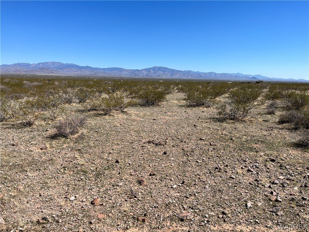 Land in Golden Valley, AZ