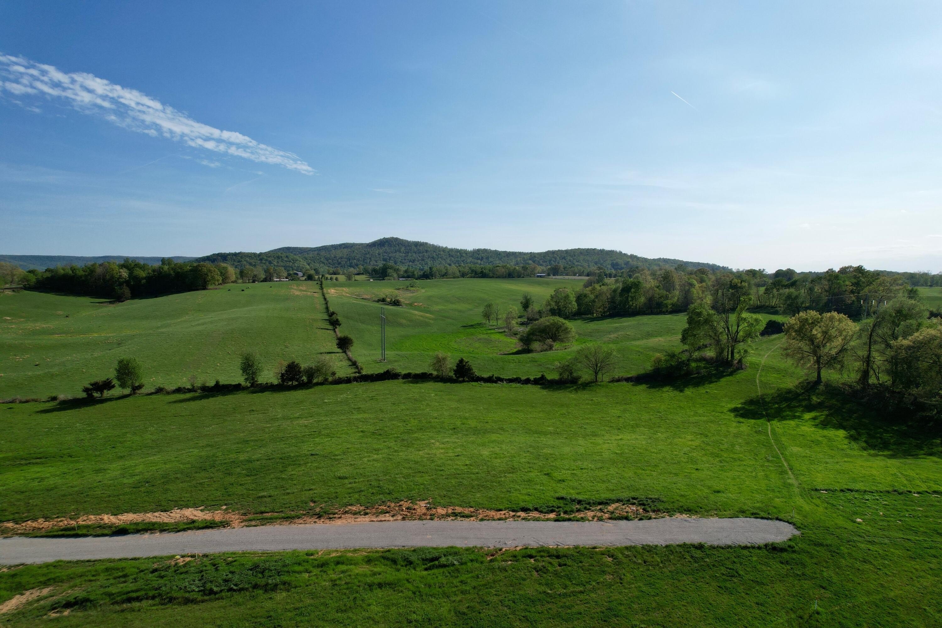 Unrestricted Land Near Marina Rowena